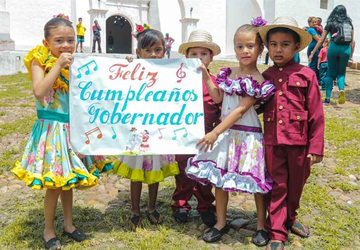 Gobernador Luis Marcano celebró su cumpleaños en Clarines