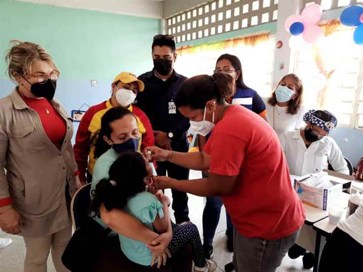 Gobernador Luis Marcano inicia campaña de vacunacion contra el sarampio, rubeola y poliomielitis